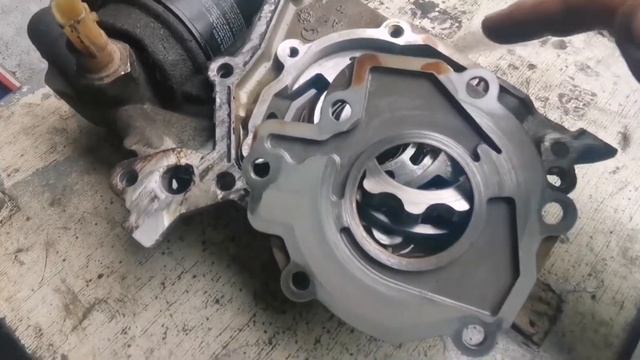 Рено пропало давление масла, легкий быстрый ремонт?! Божья коровка приболела. смотреть онлайн