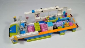Конструктор LEGO Friends Mia'S Camper Van 41339. Лего френдс дом на колесах.