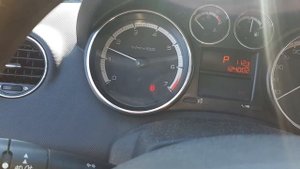 пежо 308, троит при запуске на холодную