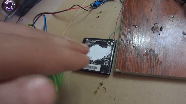 САмодельный Прибор ночного видения из СТАРОЙ ВИДЕОКАМЕРЫ смотреть онлайн