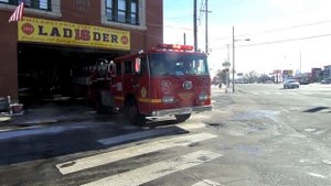 PFD Ladder 118 Responding