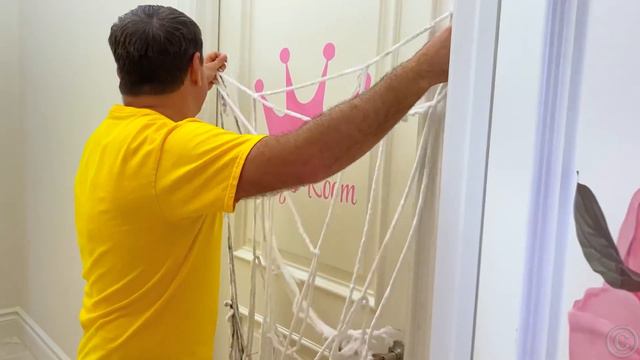 Nastya intenta atrapar a Santa Claus para Navidad. Historia de Navidad смотреть онлайн