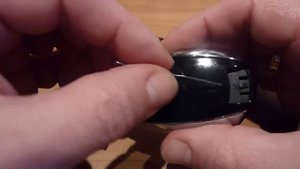 Замена батарейки в ключе Туарег NF. Replacing the battery in the key Touareg NF