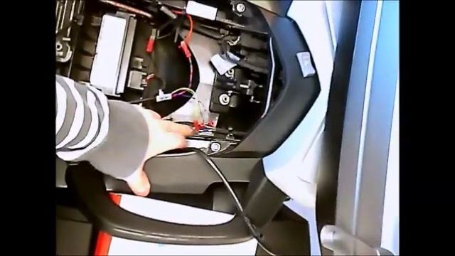 Admore Motorcycle Lighting Kit for Givi E55 Maxia Motorcycle Top Case Install смотреть онлайн