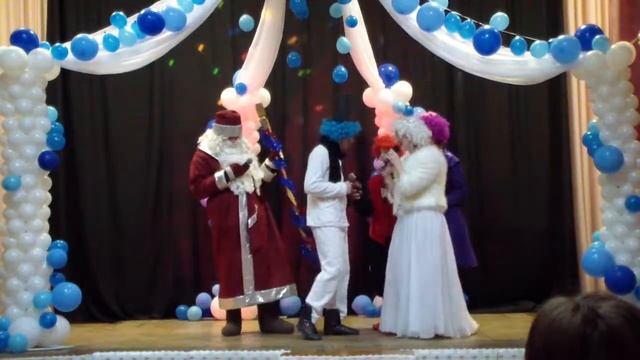 Новогодний спектакль смотреть онлайн