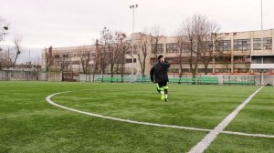 Как стать БЫСТРЕЕ и ТЕХНИЧНЕЕ в ФУТБОЛЕ? Легкие упражнения на ТЕХНИКУ и СКОРОСТЬ! Обучение