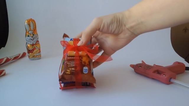 Как сделать сладкие сани из конфет на НГ своими руками смотреть онлайн