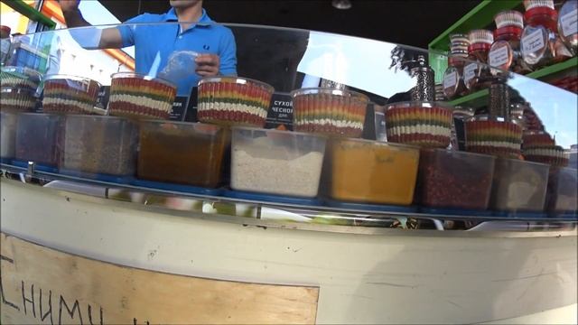 Прогулка по Одесскому привозу, цены на рынке в Одессе и наши покупки на привозе. Подарок из Японии