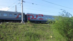 Тепловоз ДМ62-1781 с пассажирскими вагонами, СПб / Dieselloc DM62-1781 with passenger train, SPb