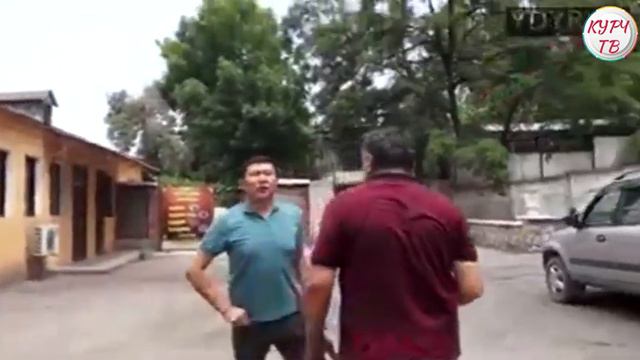 Блогер Ыдырыс Исаков таяк жеди