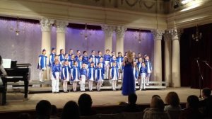 Девочка и дельфин.