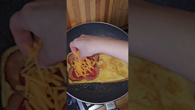 Супер завтрак. Бутерброд на сковороде за 5 минут. 2023 смотреть онлайн