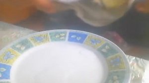 Шипучка с помощью соды и уксуса.