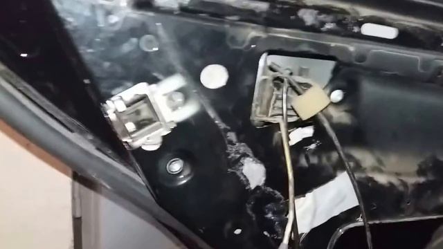 Как разобрать дверь и заменить замок двери W211 Мерседес смотреть онлайн