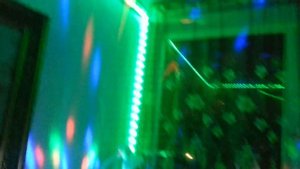 Светодиодная подсветка потолочного плинтуса