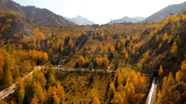 последние осенние дни на Медеу смотреть онлайн