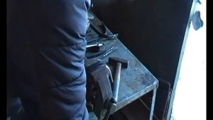 самодельный трактор,сделал решетку на капот