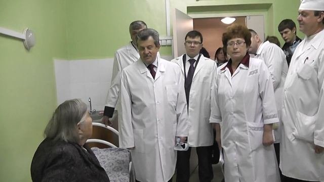 Губернатор в Большесельской больнице