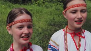 Музыкальный видеоклип "Пойдемтя девки"