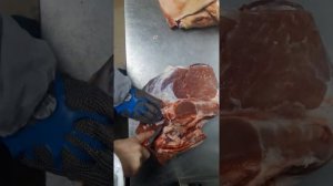 Обвалка шинки (свинина)