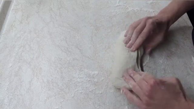 Мясная плюшка 😋 Объедение, альтернатива полноценному перекусу,готовлю на работу все в восторге. смотреть онлайн