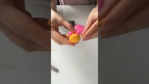 Лепим из воздушного пластилина уточку Лалафанфан