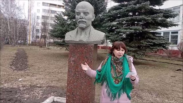 Гению революции - слава! Аркадий Букетов.