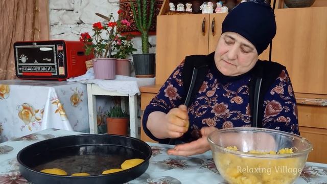 GRANDMA NAILA COOKING HEALTHY AND UNIQUE FOOD IN OUR VILLAGE | RURAL VILLAGE LIFE смотреть онлайн