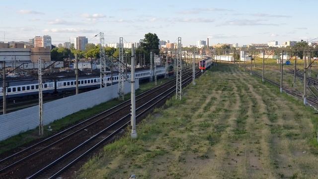 станция Люблино отправление электропоезда Иволга ЭГ2Тв-016+025 с платформы Перерва смотреть онлайн