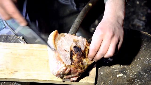 Мясо на рожне - вот что приготовить в походе на костре! bushkraft, лесная кухня