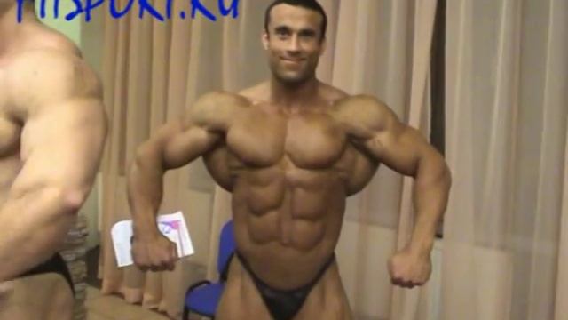 Чемпионат Росссии по Бодибилдингу 2010 Взвешивание смотреть онлайн