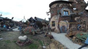 дача  музей  скульптур  из  арт  бетона..работа  мастерской  Колесникова.  страна  Вихляндия