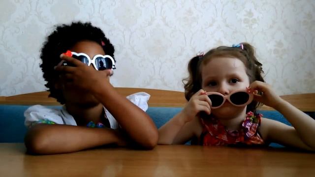 ОбезьянаTalksterz , которая менять наши голоса. Talksterz. Voice chamging. смотреть онлайн