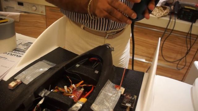 Обзор (ч.1) Супер крыла RVJET в сборе с автопилотом RVOSD (полный комплект для FPV) смотреть онлайн