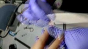 ремонт ногтя восстановление ногтя стекловолокном декор ногтя стемпингом