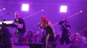 2 Fabiola - Live At Back To The 90s & 00s - 2018 HD