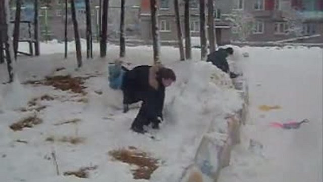 НА ПРОГУЛКЕ.