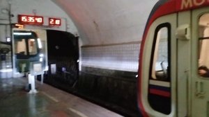 москва 2020 прибывает на станции Таганская (кольцевая) #метро #метрополитен #metro #москва