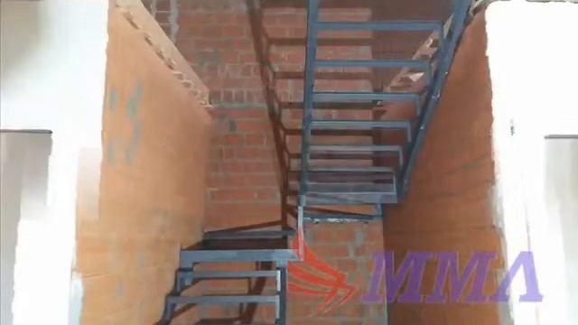 Лестница из швеллера и уголка своими руками.