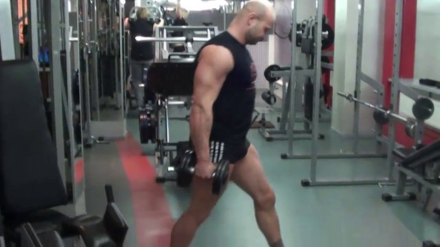 Как выполнять упражнения с гантелями смотреть онлайн