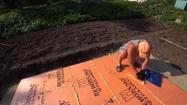 Установил бассейн на склоне горы, получилась теплая площадка смотреть онлайн