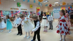 7. Выпускной Маячок 2015 - Карлсон, танец Потопаем ногами