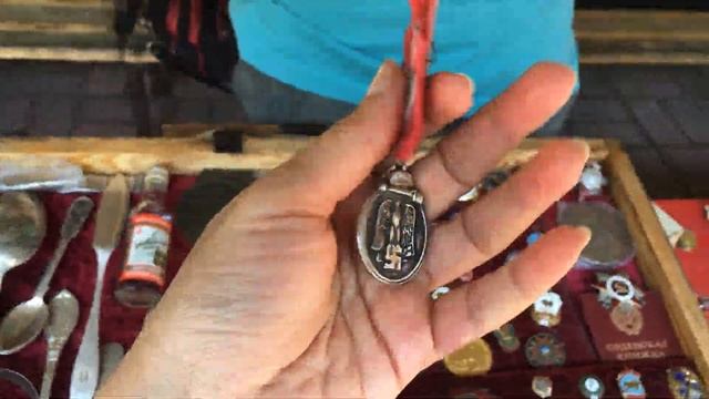 Soviet medals and books flea market Yerevan Part 3 05.07.2020 vernissage #Armenia #Armeniaintouch смотреть онлайн