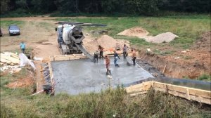 Заливка плиты, выравнивание бетона (часть 2)