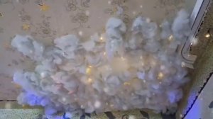 ночник в виде облака под потолком