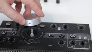 Mackie Big Knob Studio - Look Inside , Unboxing , Test