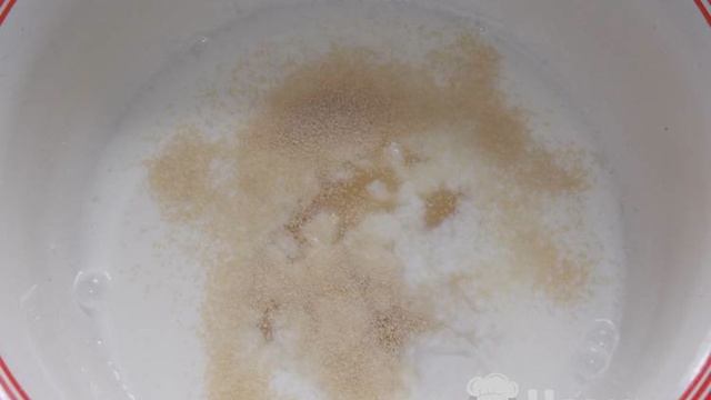 Дрожжевые оладьи с рисовой мукой и киви