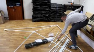 Палатка для откачки меда / Tent for honey extraction