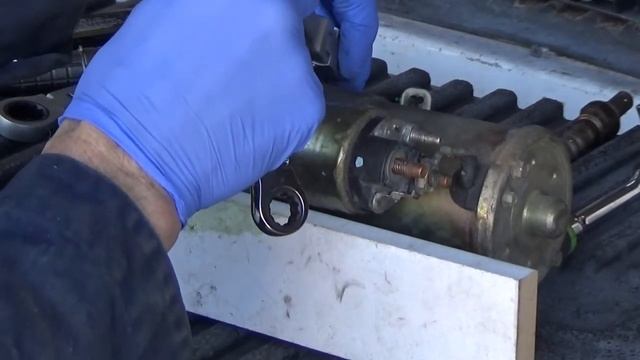 Lincoln Ls Starter Motor Replacement V8 2003 смотреть онлайн