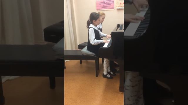 Ж. Металлиди Гордый лебедь смотреть онлайн